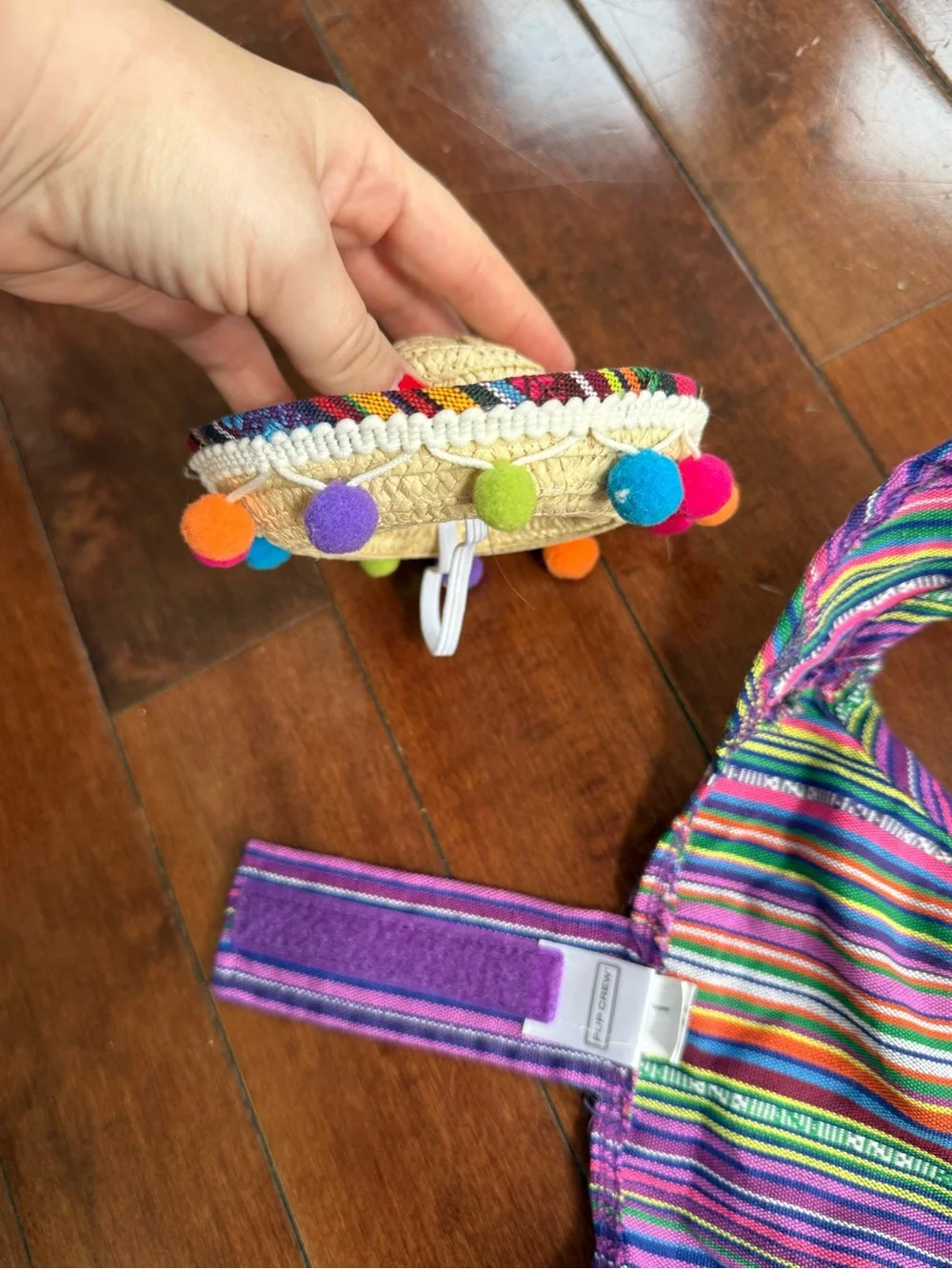 Pup Crew Mexican Fiesta Sombrero & Serape Dog Costume, size XS/Small